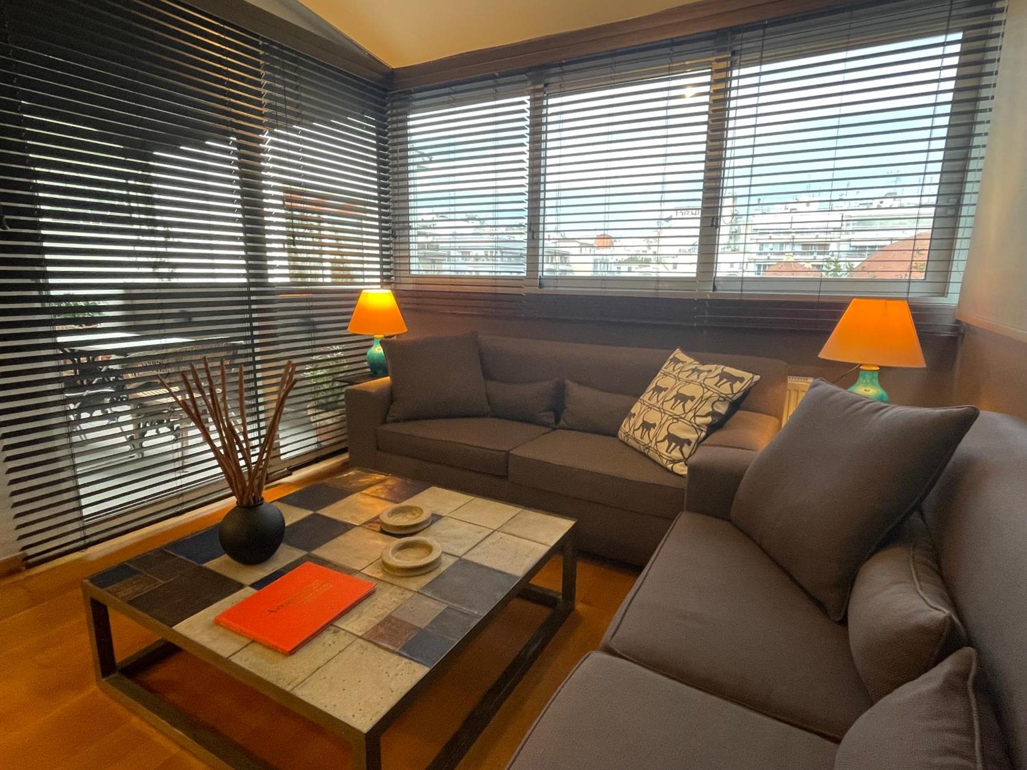 Apartment Downtown Stylish Flat Thessaloniki
